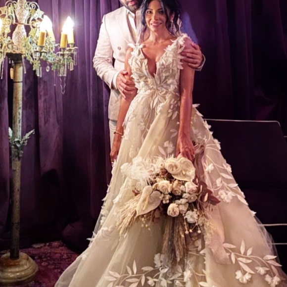 My most loved and delicate photo shoot dress - Picture 3 of 6